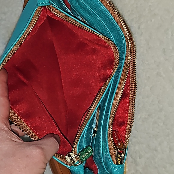 Valentina convertible hobo crossbody bag in Turquoise - Picture 3 of 6